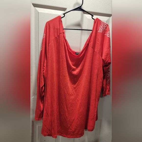 Torrid Henna Off Shoulder Top - Picture 2 of 6